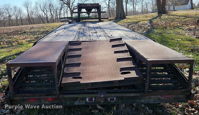 image for item EI3540 2000 Buck Dandy 25 Deckovers equipment trailer