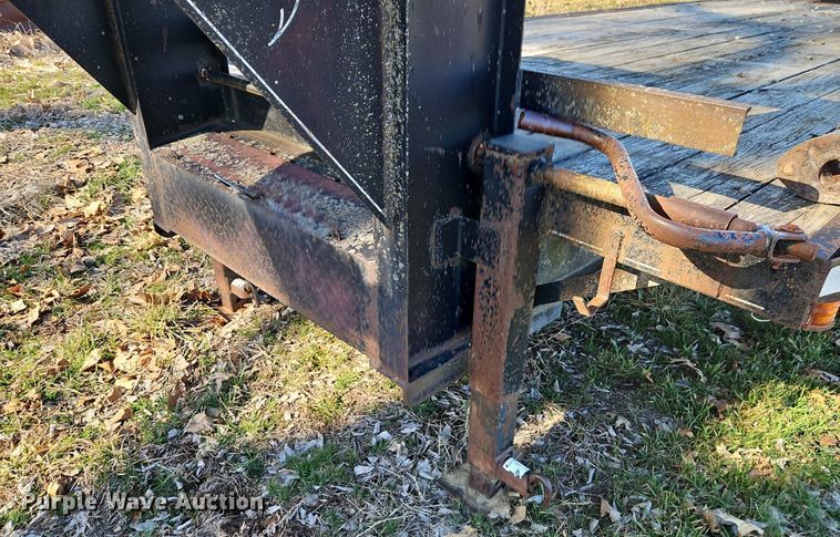 image for item EI3540 2000 Buck Dandy 25 Deckovers equipment trailer