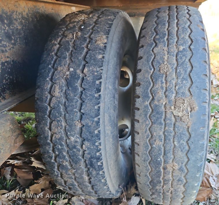 image for item EI3540 2000 Buck Dandy 25 Deckovers equipment trailer