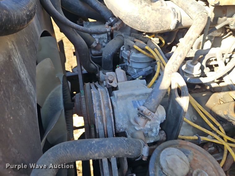 image for item EI3541 1992 Ford F700 truck cab and chassis