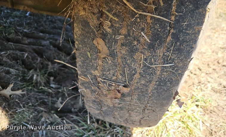 image for item EI3541 1992 Ford F700 truck cab and chassis