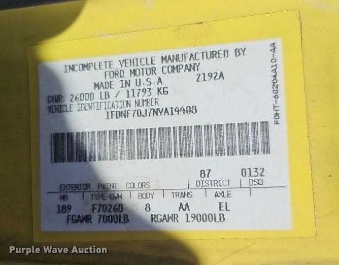 image for item EI3541 1992 Ford F700 truck cab and chassis