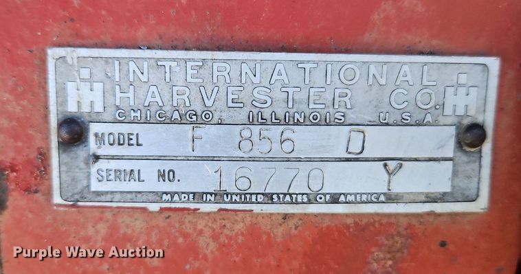 image for item EI3542 1968 International Harvester Farmall 856 D tractor