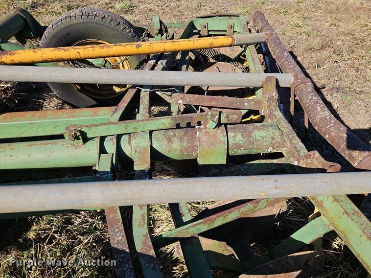 image for item EI3543 John Deere H1000 double off-set disk