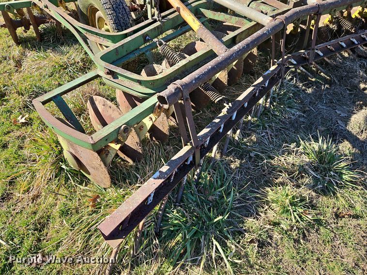 image for item EI3543 John Deere H1000 double off-set disk