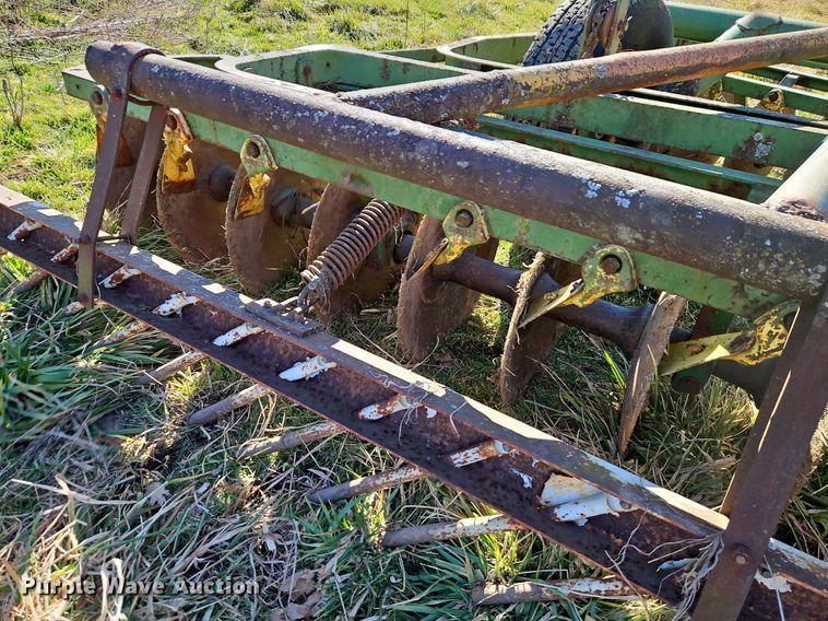 image for item EI3543 John Deere H1000 double off-set disk