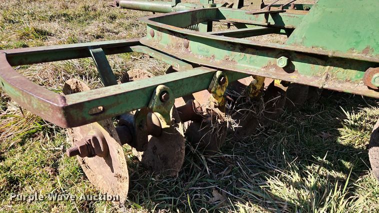 image for item EI3543 John Deere H1000 double off-set disk