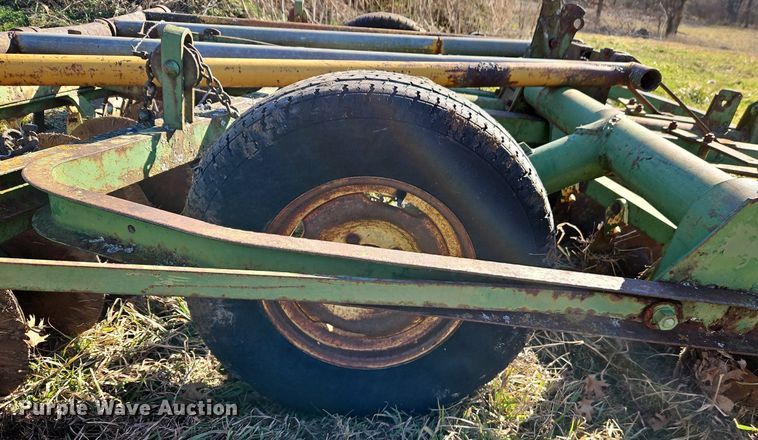 image for item EI3543 John Deere H1000 double off-set disk
