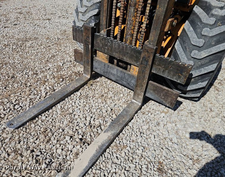 image for item EI3561 1982 Case   586D  forklift