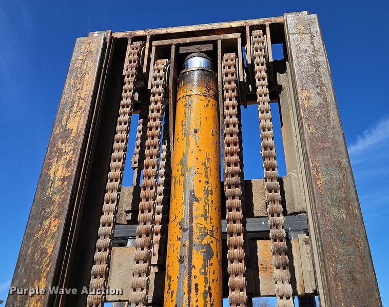 image for item EI3561 1982 Case   586D  forklift