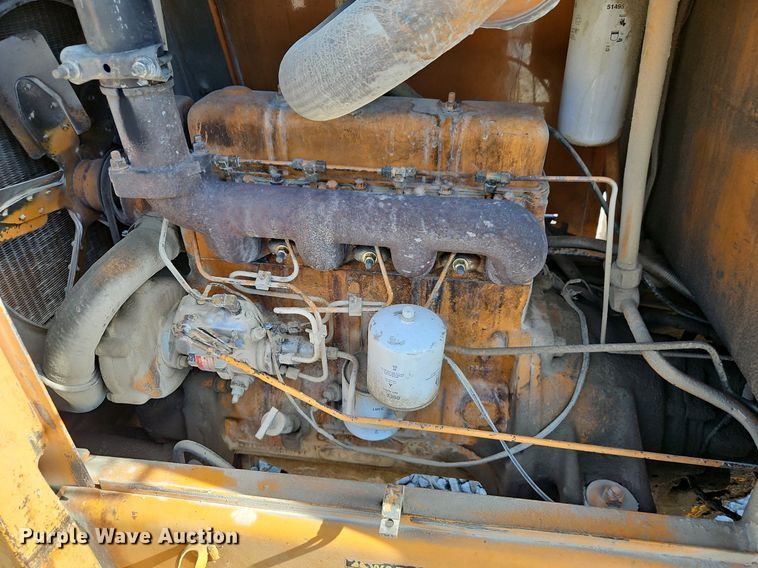 image for item EI3561 1982 Case   586D  forklift