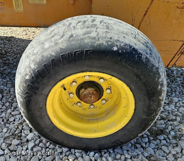 image for item EI3561 1982 Case   586D  forklift