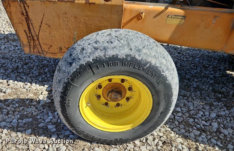 image for item EI3561 1982 Case   586D  forklift