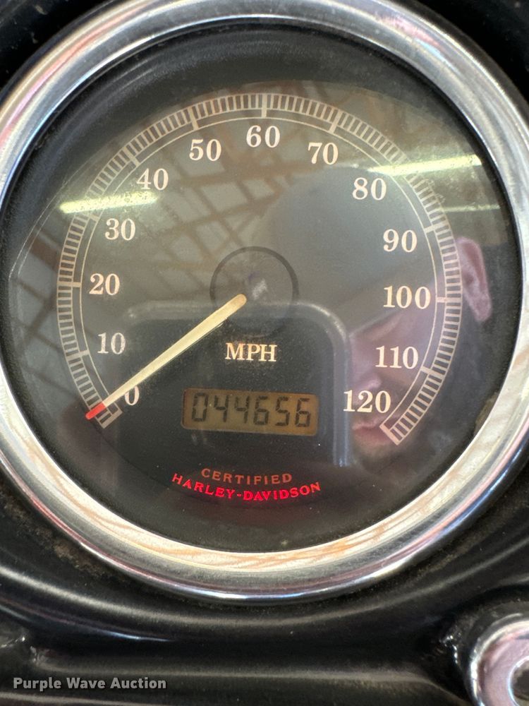 image for item EJ0200 2000 Harley Davidson Ultra Classic motorcycle