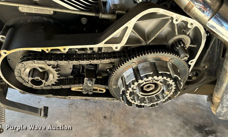 image for item EJ0200 2000 Harley Davidson Ultra Classic motorcycle