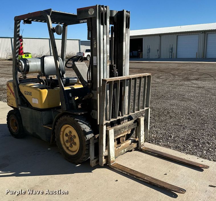 image for item EJ0222 Daewoo G25E-3 forklift