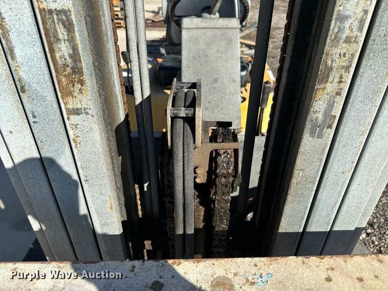 image for item EJ0222 Daewoo G25E-3 forklift