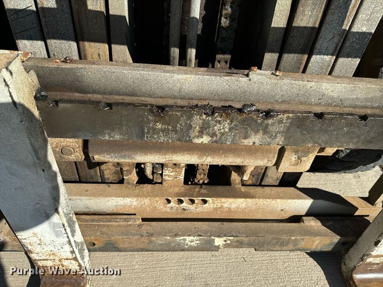 image for item EJ0222 Daewoo G25E-3 forklift