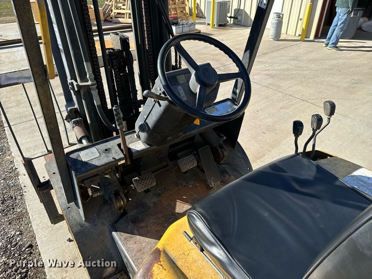 image for item EJ0222 Daewoo G25E-3 forklift