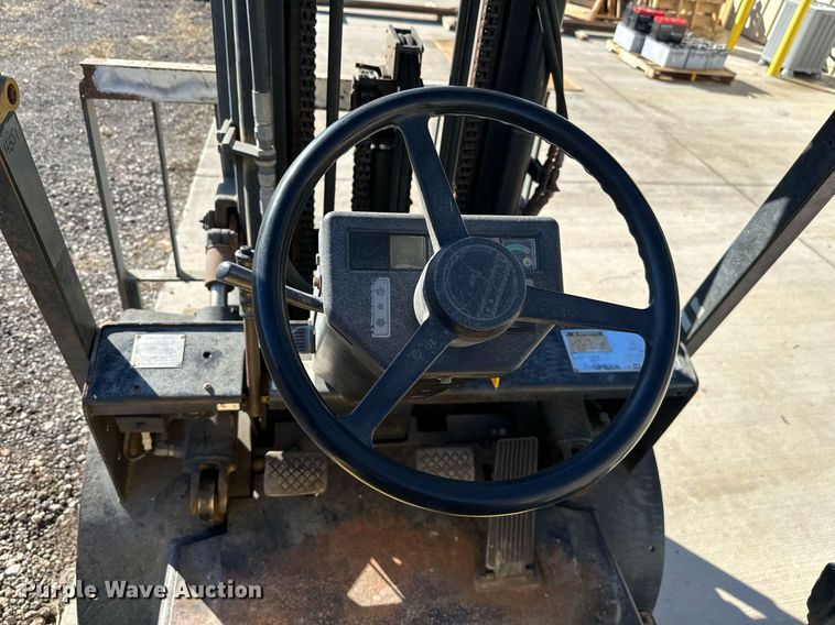 image for item EJ0222 Daewoo G25E-3 forklift