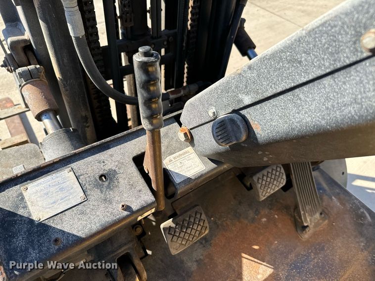 image for item EJ0222 Daewoo G25E-3 forklift