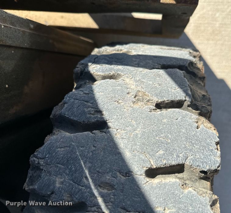 image for item EJ0222 Daewoo G25E-3 forklift