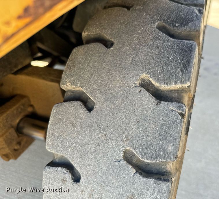 image for item EJ0222 Daewoo G25E-3 forklift