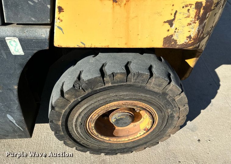 image for item EJ0222 Daewoo G25E-3 forklift