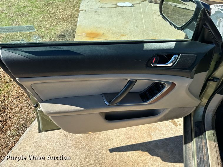 image for item EJ0223 2006 Subaru Outback SUV