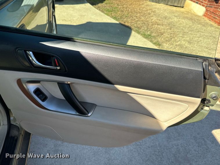 image for item EJ0223 2006 Subaru Outback SUV