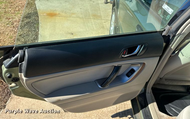 image for item EJ0223 2006 Subaru Outback SUV