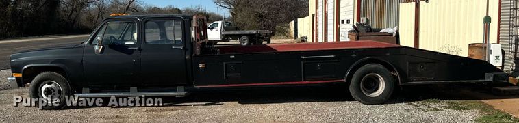 image for item EJ0226 1987 Chevrolet  R20 tow truck