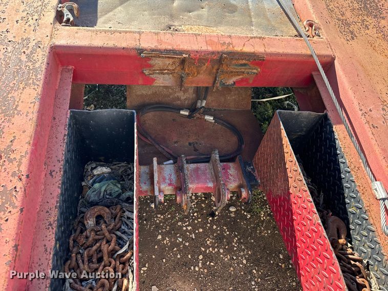 image for item EJ0226 1987 Chevrolet  R20 tow truck