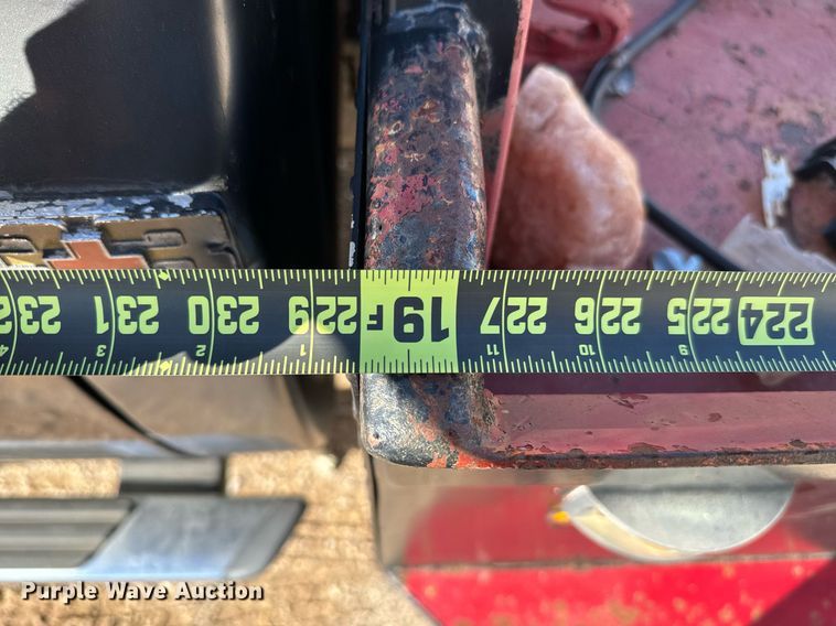 image for item EJ0226 1987 Chevrolet  R20 tow truck