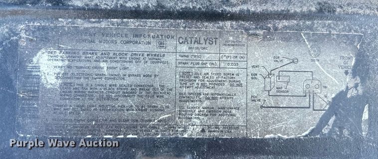 image for item EJ0226 1987 Chevrolet  R20 tow truck