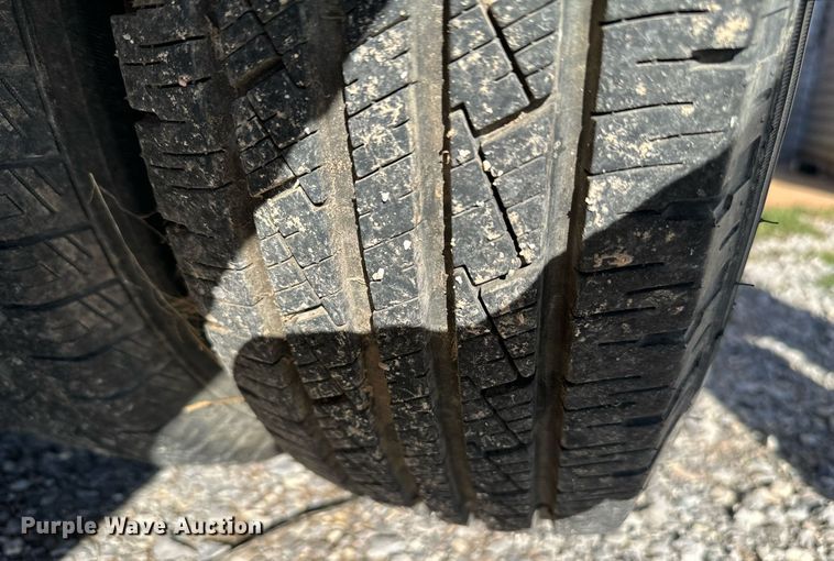 image for item EJ0226 1987 Chevrolet  R20 tow truck