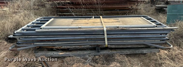 image for item EJ0245 Livestock panels