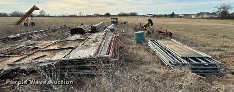 image for item EJ0245 Livestock panels