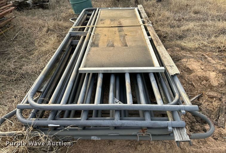 image for item EJ0245 Livestock panels