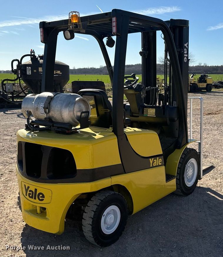 image for item EJ0265 Yale GLP050VXEUSE090 forklift