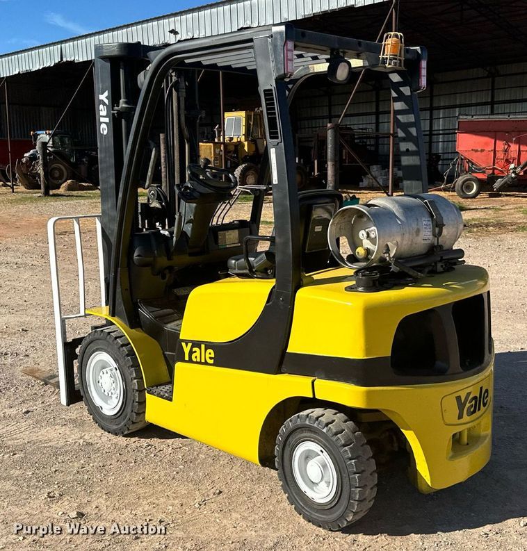 image for item EJ0265 Yale GLP050VXEUSE090 forklift