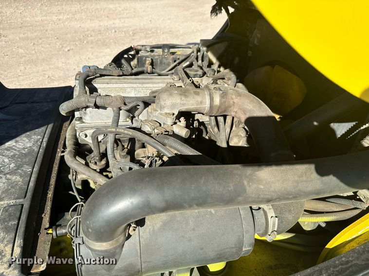 image for item EJ0265 Yale GLP050VXEUSE090 forklift