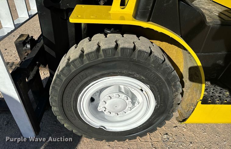 image for item EJ0265 Yale GLP050VXEUSE090 forklift