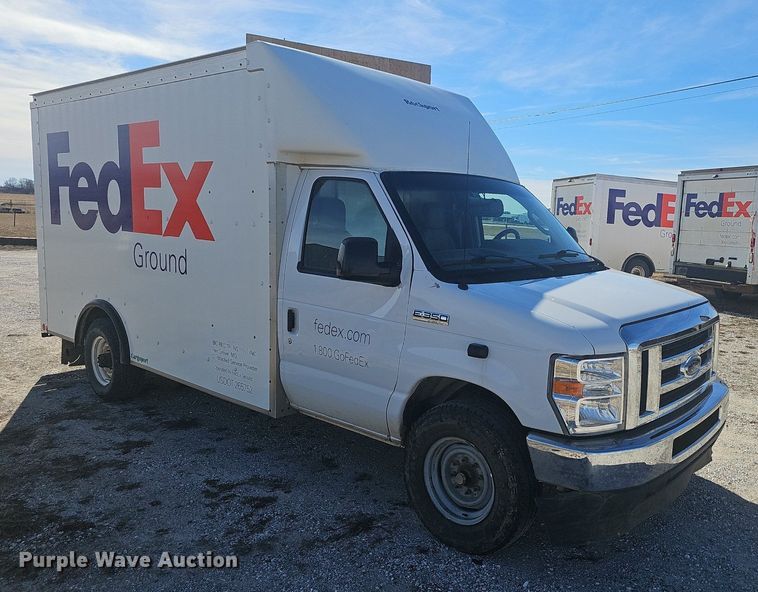 image for item EJ5854 2021 Ford E350 Super Duty delivery van