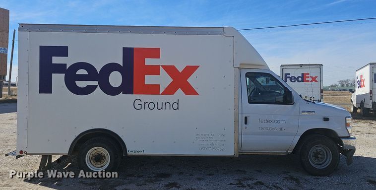 image for item EJ5854 2021 Ford E350 Super Duty delivery van