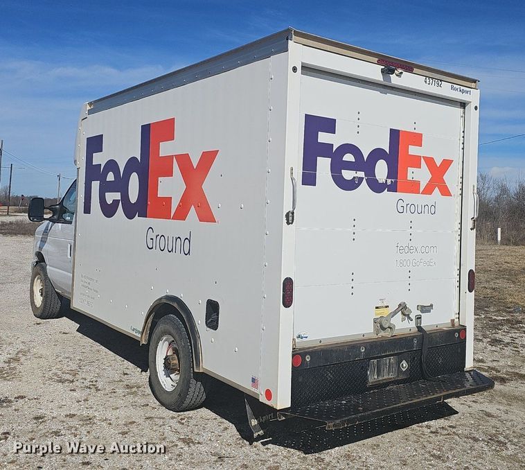 image for item EJ5854 2021 Ford E350 Super Duty delivery van