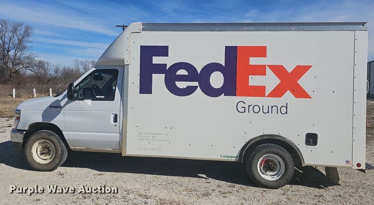 image for item EJ5854 2021 Ford E350 Super Duty delivery van