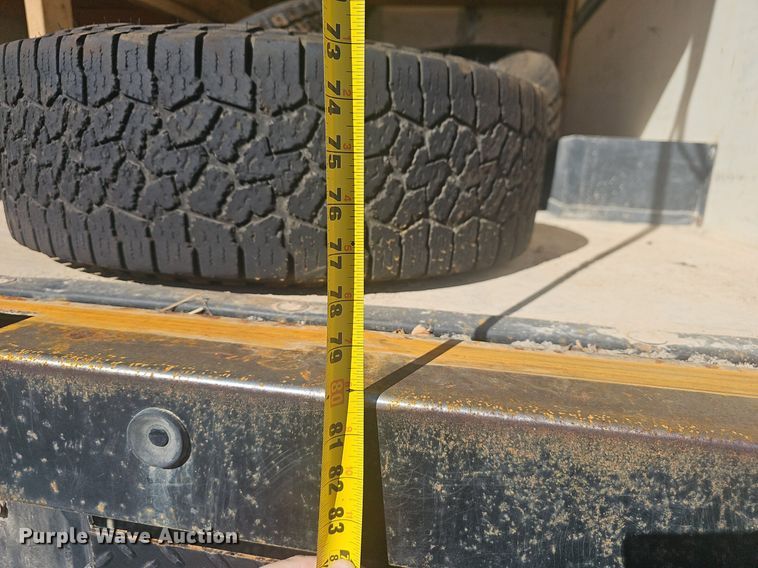 image for item EJ5854 2021 Ford E350 Super Duty delivery van