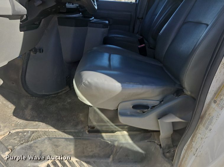 image for item EJ5854 2021 Ford E350 Super Duty delivery van