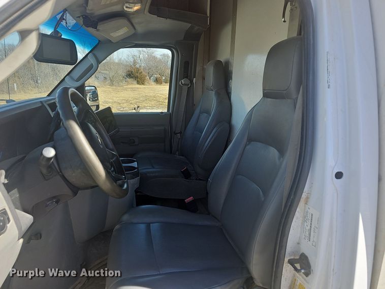 image for item EJ5854 2021 Ford E350 Super Duty delivery van